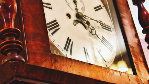 NewsArticleGrandfatherClock NewsArticleGrandfatherClock